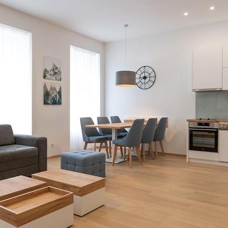 Modern 3 Room Apartment In A Prime Location Wien Exterior foto